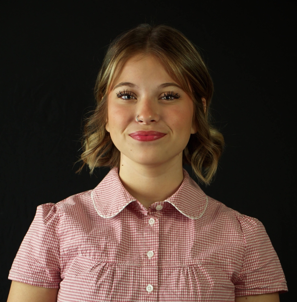 emma-schmitt-smile-1500px Emma Schmitt Portrait